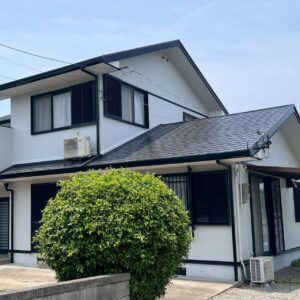 多度津町・善通寺市・仲多度郡での屋根塗装施工イメージ屋根塗装工事完了後の全体写真