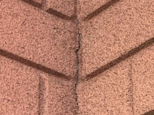 ALC外壁に発生したひび割れ（クラック）