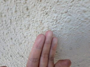 ALC外壁の塗膜劣化による防水性能の低下