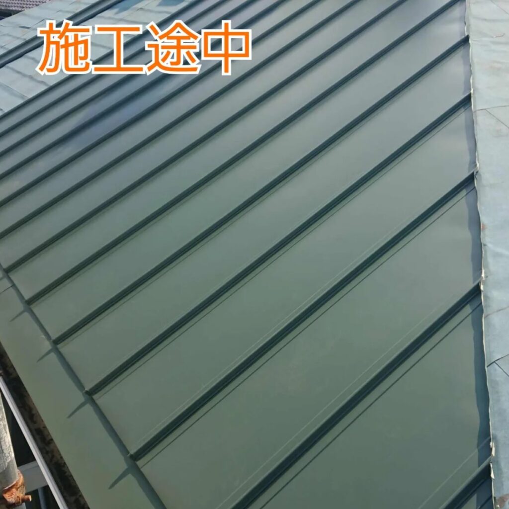 屋根改修工事カバールーフガルバリウム鋼板