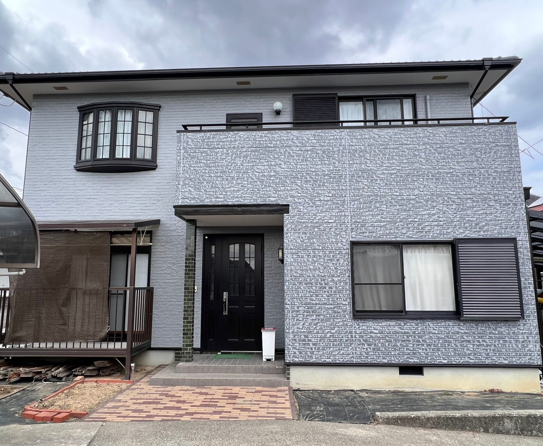 【おしゃれな外壁塗装】人気の色や塗り分け・塗装方法のご紹介🏠