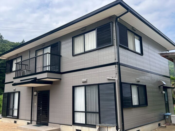 【香川県観音寺市】F様邸　外壁・屋根塗装工事/ベランダ防水工事