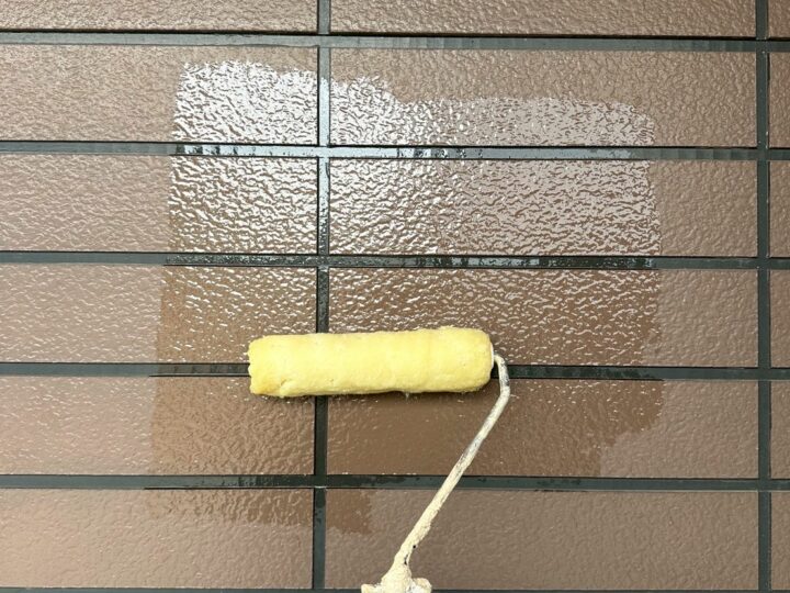 外壁塗装(玄関周り)タイル調塗装・ダブルトーン仕上げ