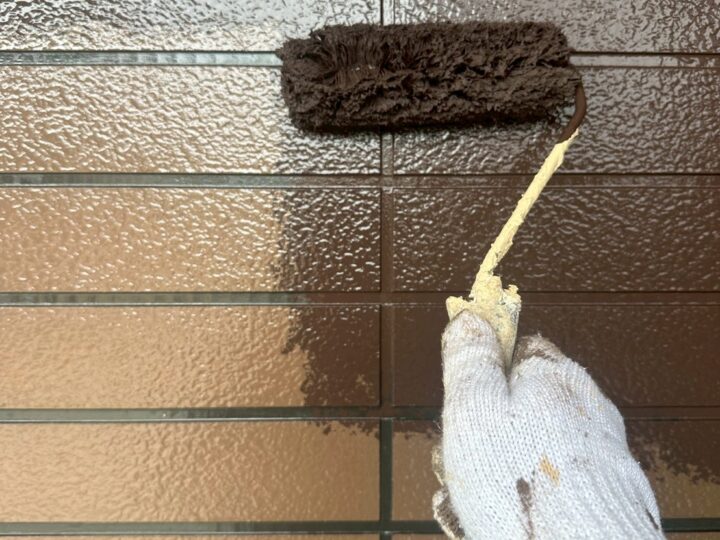 外壁塗装(玄関周り)タイル調塗装・ダブルトーン仕上げ