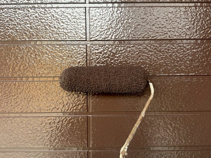 外壁塗装(玄関周り)タイル調塗装・ダブルトーン仕上げ