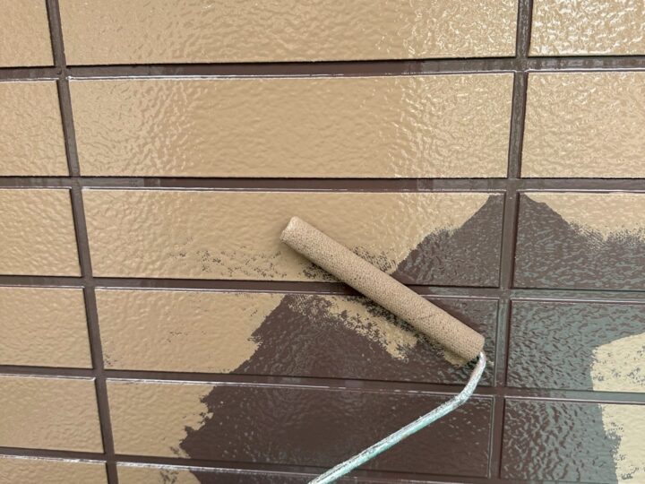 外壁塗装(玄関周り)タイル調塗装・ダブルトーン仕上げ