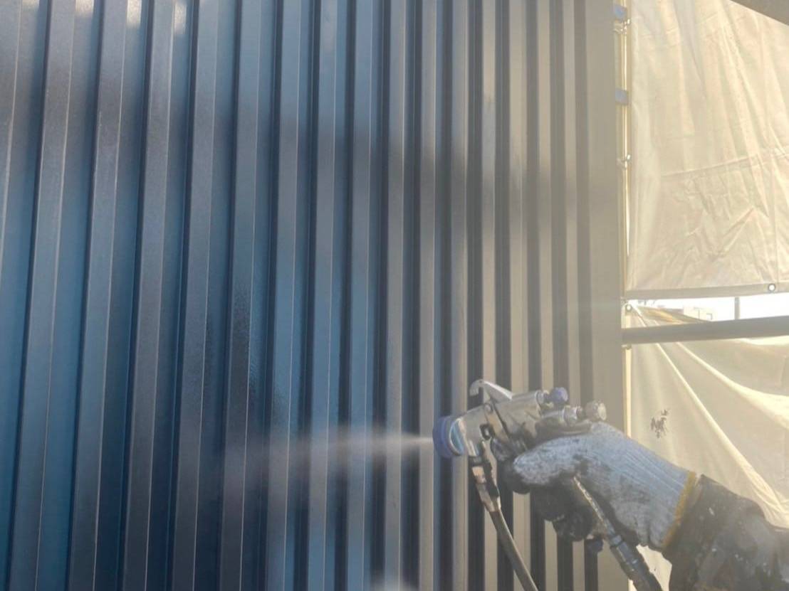 【香川県高松市T様邸】外壁塗装工事例 ガルバリウム鋼板(金属サイディング)※吹き付け塗装