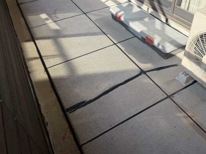 ベランダ防水工事(ウレタン密着防水)