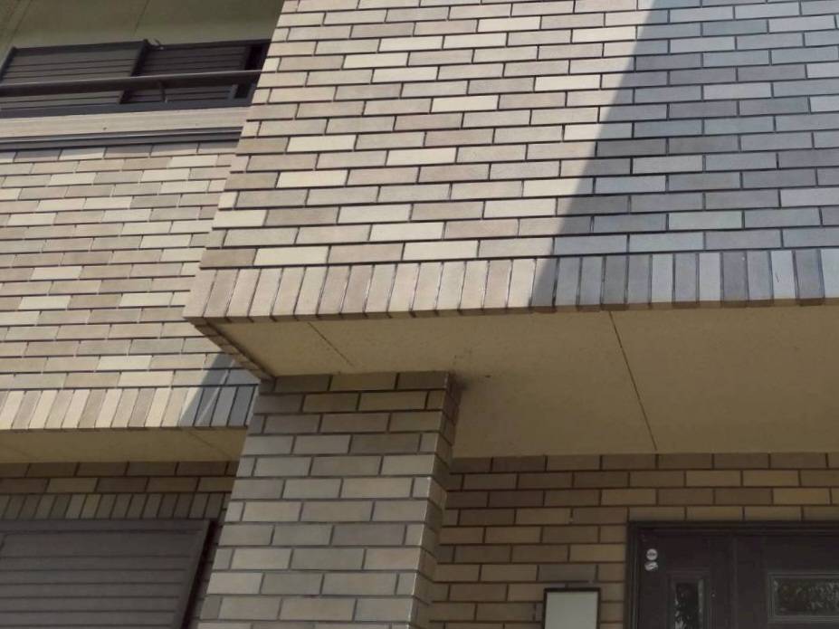 リメイクハウス　ムキムキ塗装　タイル外壁　事例