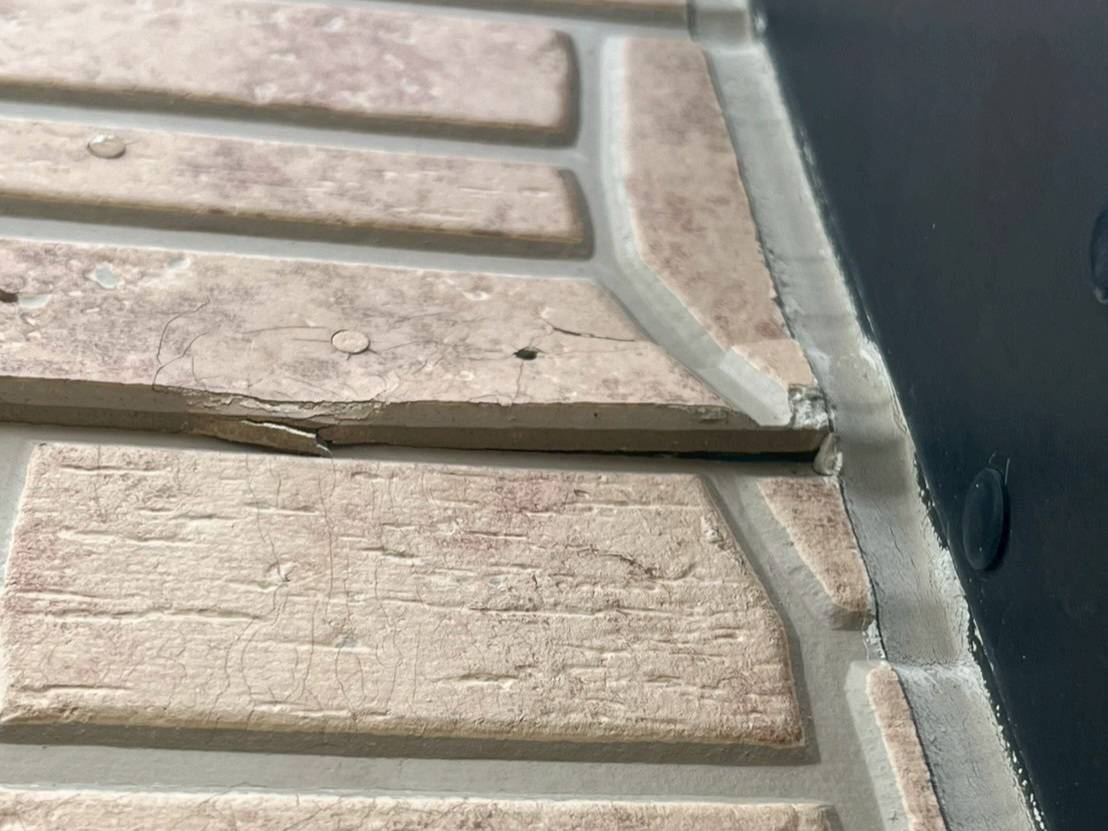 リメイクハウス　ムキムキ塗装　劣化症状