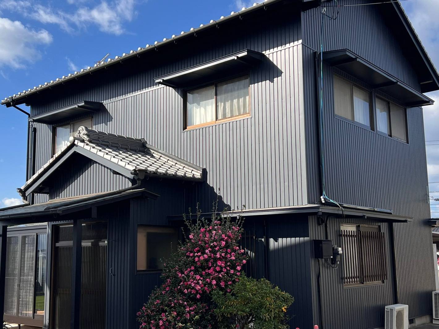 ◆金属サイディング(ガルバリウム鋼板) リメイクハウス・ムキムキ塗装施工事例 香川県観音寺市K様邸