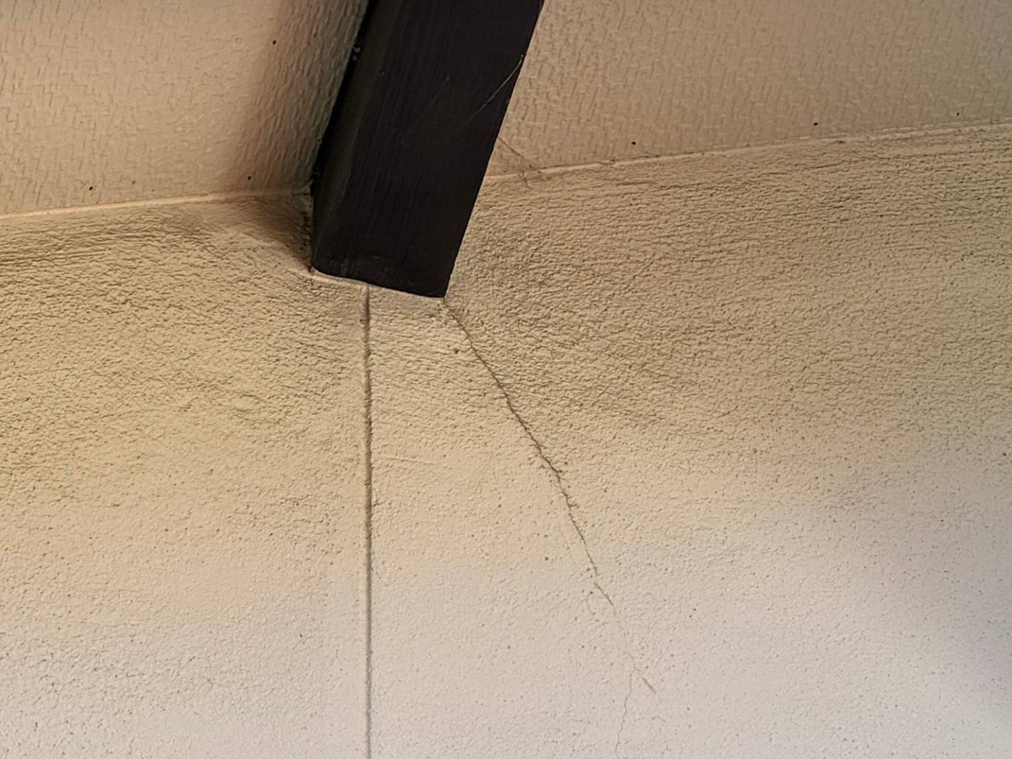 リメイクハウス　ムキムキ塗装　モルタル外壁　事例