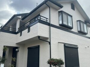 外壁材の種類を徹底比較｜特徴・耐用年数・メンテナンス方法を分かりやすく解説