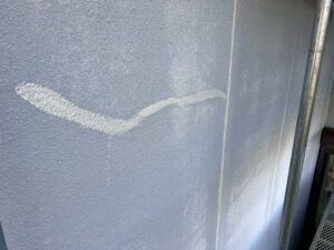 外壁コーキング劣化による雨漏り補修工事の施工例