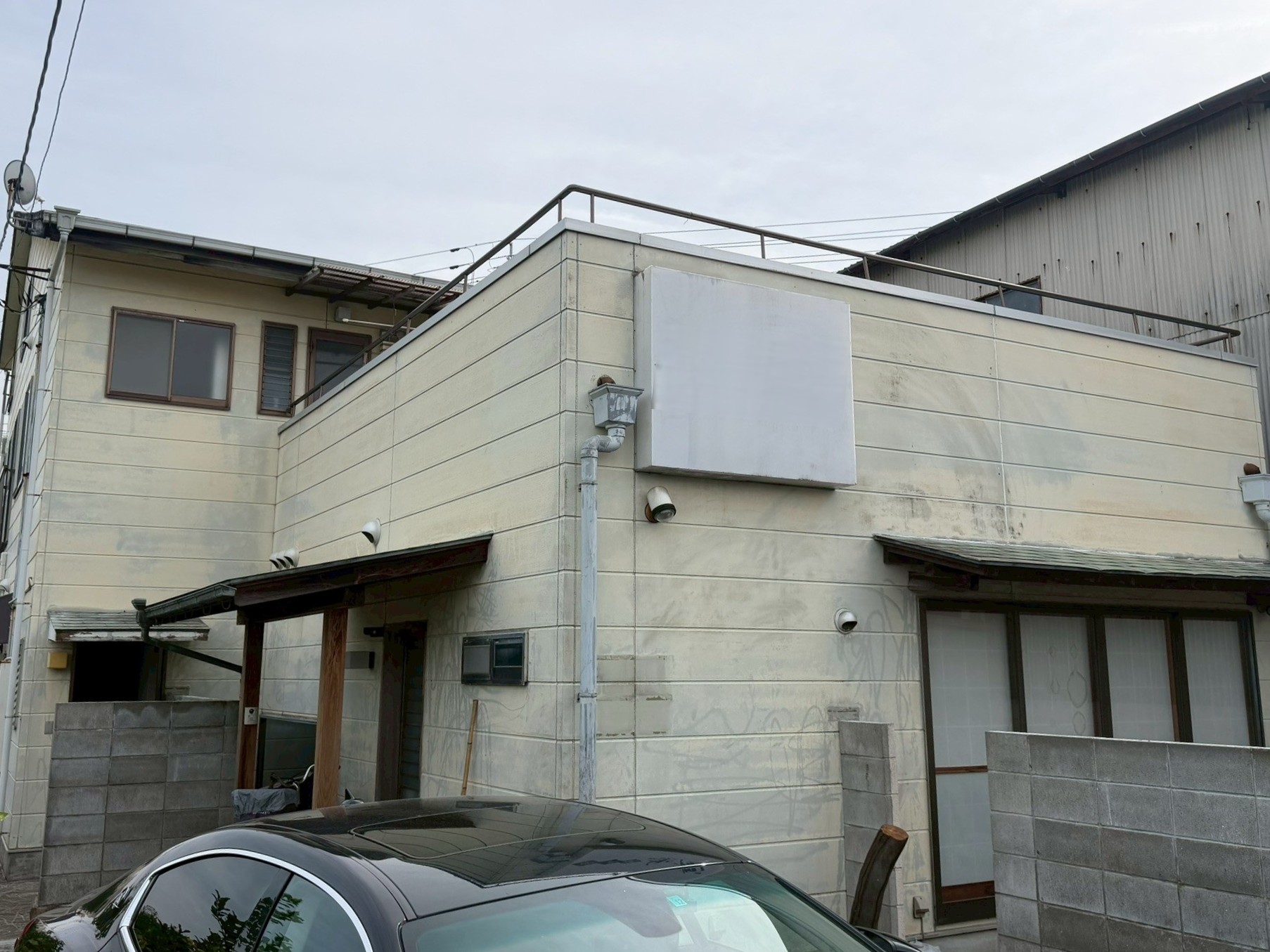 【香川県観音寺市】I様邸　外壁塗装工事（クリヤー塗装含む）・屋根塗装工事　ビフォー写真
