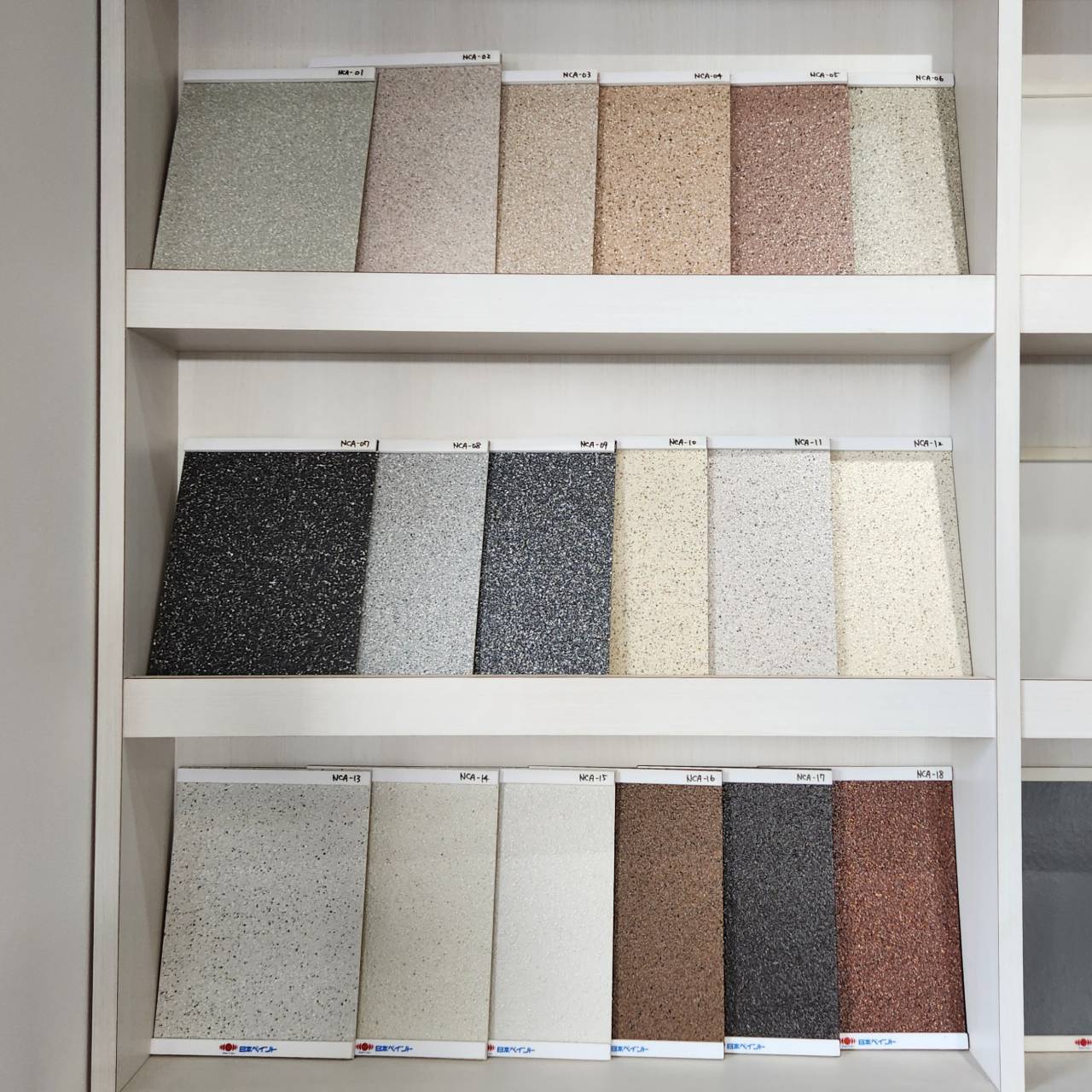 クリスタルアートUVによる高意匠デザイン外壁・クリスタルアートセラミックの高耐候・高意匠外壁デザイン