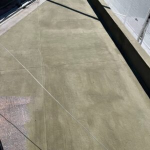 ウレタン防水通気緩衝工法（X-1）の施工工程｜香川県坂出市① 高圧洗浄・下地処理（セメント施工）
