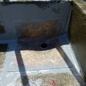 ウレタン防水通気緩衝工法（X-1）の施工工程｜香川県坂出市③ 改修用ドレン設置