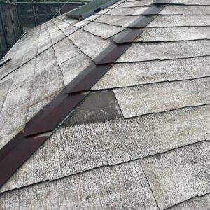 屋根専門店による化粧スレート屋根の現地調査と劣化診断