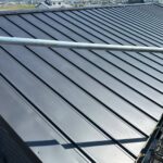 ガルバ屋根の住宅外観｜ガルバリウム鋼板屋根リフォーム