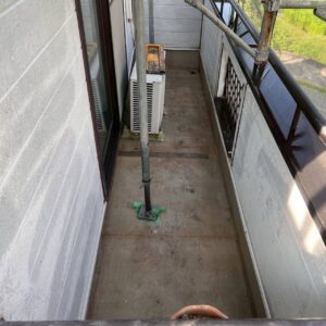 ウレタン密着防水（X-2工法）が向かないベランダ防水｜FRP再防水を施工