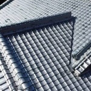 日本瓦 和瓦 丸みのある形状　施工前