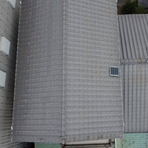 セメント瓦屋根モニエル瓦の状態確認後、カバー工法不可判断のための葺き替え工事