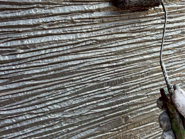 外壁塗装(黒い外壁部)