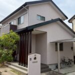 【香川県仲多度郡】Y様邸　外壁塗装工事（ツートンカラー）/屋根塗装工事