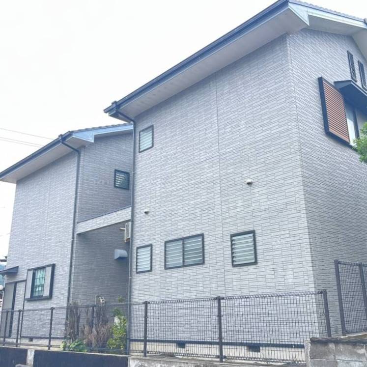 ツートンカラー施工前の外壁