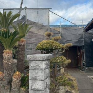 屋根葺き替え工事① 足場設置・飛散防止対策