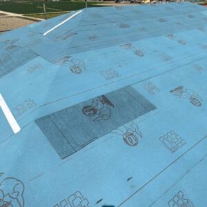 ⑤屋根カバー工法の施工手順|防水シート(ルーフィング)施工