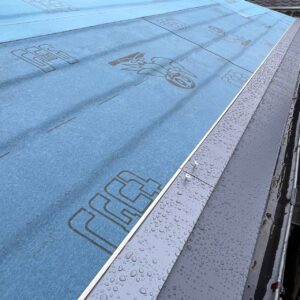 ⑥屋根カバー工法の施工手順｜新規屋根材・雨仕舞処理