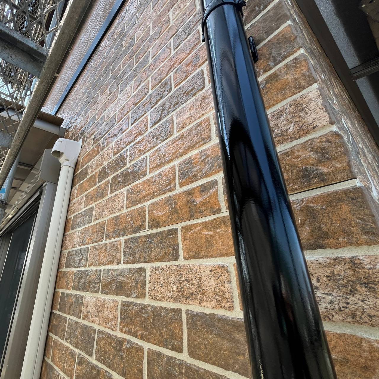 石目調やレンガ調など意匠性の高いサイディング外壁のデザイン例