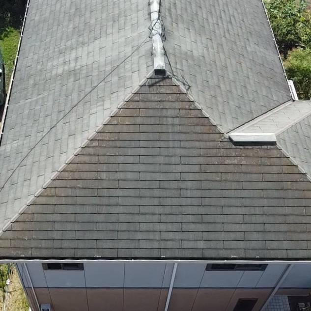 香川県三豊市で実施したスレート屋根の事前点検調査の様子