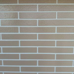 タイル調塗装でおしゃれに仕上げた外壁温かみのある落ち着いた外観柄付け