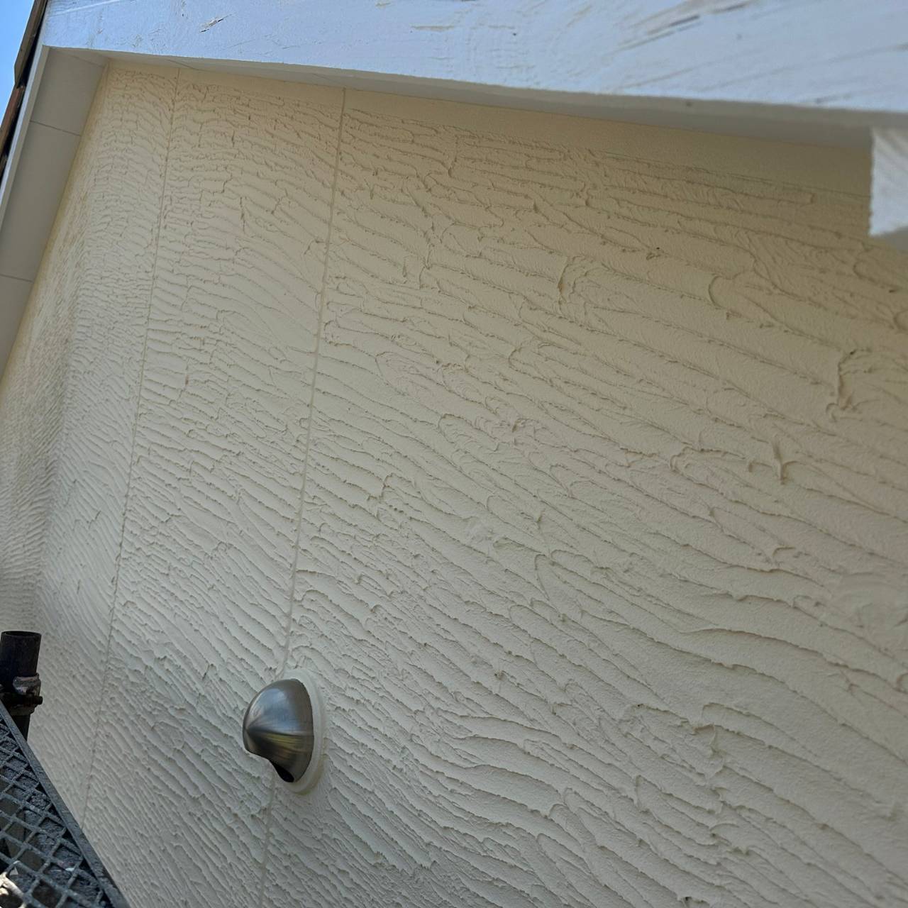 インディフレッシュセラで施工したつや消し仕上げの外壁