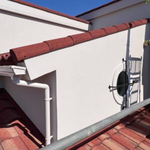 クリスタコート施工後の超低汚染トップコート外壁