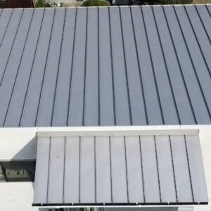 メンテナンスを行っていない状態のガルバリウム鋼板の屋根