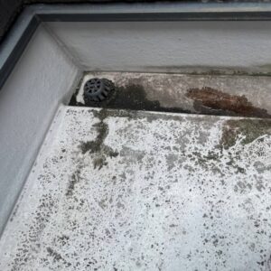 FRP防水の再施工が必要な劣化状態