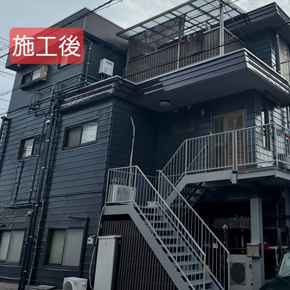 愛媛県新居浜市　I様邸　外壁塗装工事(ツートンカラー)　完成後　ブラック系ブラウン系